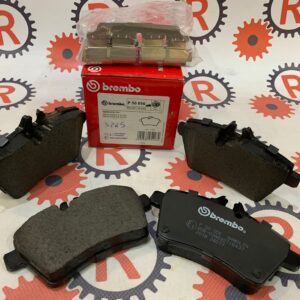 Kit pastiglie freno anteriori marca Brembo Mercedes Classe A(w169)-B(w245) P50056