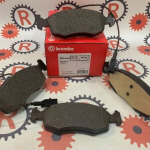 Kit pastiglie freno anteriori marca Brembo Fiat 500 Punto Evo P23138 oem 77366538-77366537-