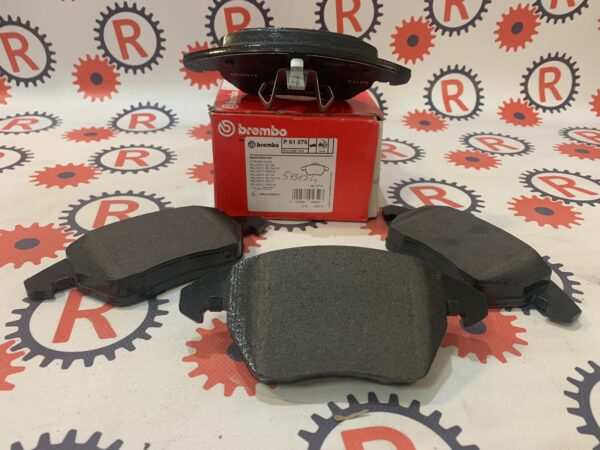 Kit pastiglie freno anteriori marca Brembo Citroen Peugeot P61076