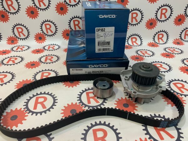 Kit distribuzione completo di pompa acqua marca Dayco Alfa romeo,Fiat ,Lancia 1.2-1.4 Ktb466+Dp182 oem 71776007