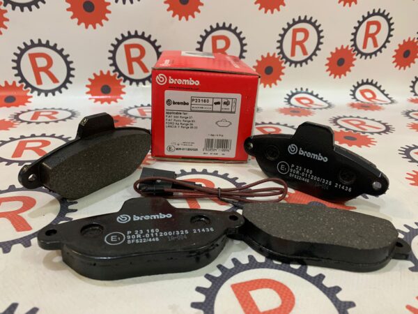 Kit pastiglie freni anteriori marca Brembo Fiat Lancia P23160