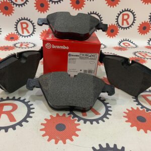 Kit pastiglie freno anteriori marca Brembo Bmw 5(E60-E61) P06054